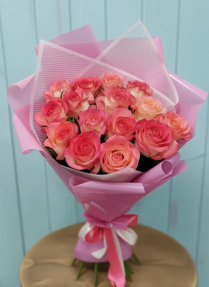 Букет 15 Розовых роз Равель в Звенигороде