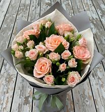 Букет цветов из:  Розы в Звенигороде