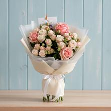 Букет цветов из:  Розы в Звенигороде