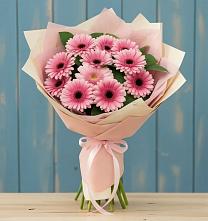Букет пурпурно-розовый в Звенигороде Букет цветов из:  Герберы в Звенигороде