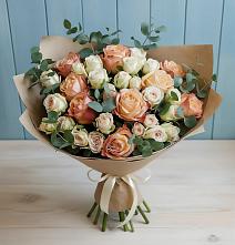 Букет цветов из:  Альстромерии и Розы #REPLACE_PRED# Звенигороде